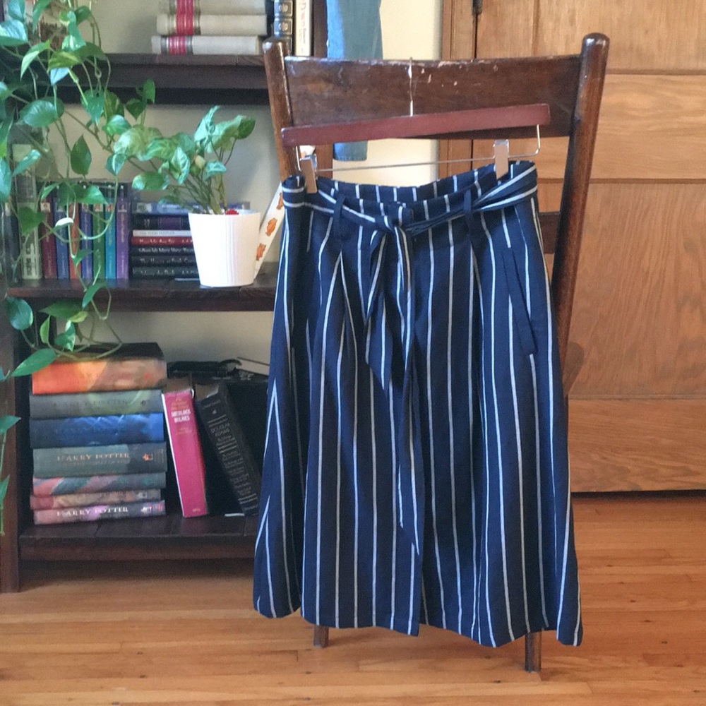Ann Taylor midi skirt